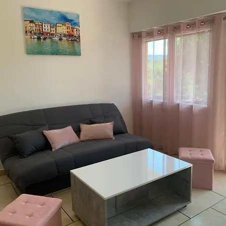 Le Venise 3 Etoiles Frejus 아파트